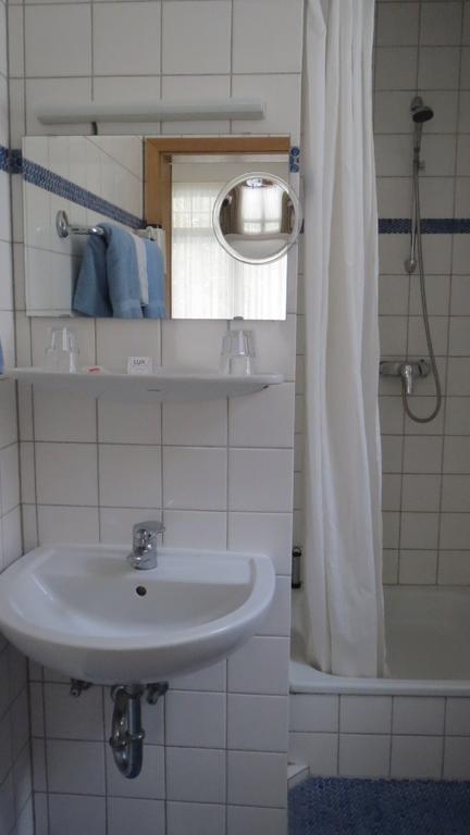 Pension Thiel Bad Schwartau Ruang foto
